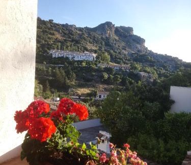 Grazalema House | Relax at Casa Rural en Grazalema with Ocean Views & Pool