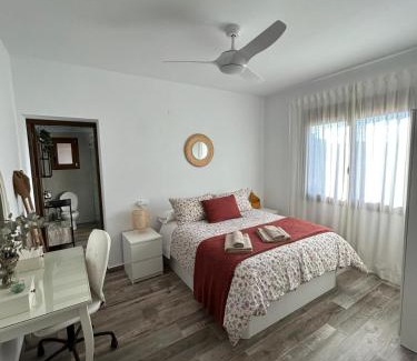 Valera de Arriba Apartment | Family-Friendly Retreat at Casa Rural en Valera
