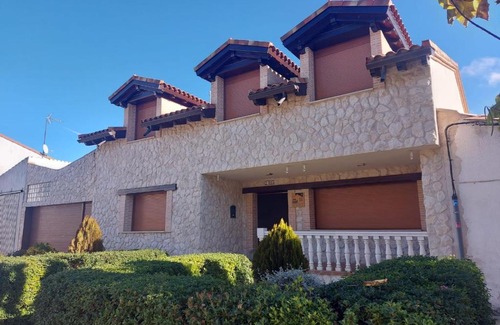San Bernardo House | Discover CASA RURAL ENTREVIÑAS: Family-Friendly Retreat