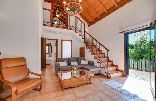 Ojen Villa | Relaxing Casa Rural: Pet-Friendly Retreat near Marbella