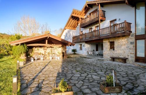 Larrauri-Markaida House | Oceanfront Escape at Casa Rural Errota-Barri, Rated 9.5!