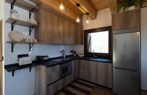 Fanlo House | Discover Casa Rural "Las Eras" - Rated 10/10 with Family-Friendly Amenities