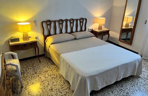Villanueva del Ariscal House | Discover Casa Rural Oropesa: Guest Rated 9.5/10, Pet Friendly