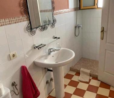 Ayora House | Pet-Friendly Retreat at Casa Rural Hotel La Placeta AYORA