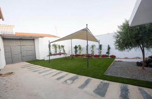 Santiago del Campo House | Cozy Stay at Casa Rural Julio Vegas: Rated 9.4/10!