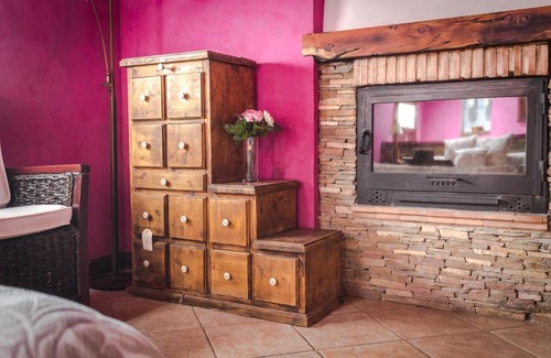 Camanas House | Guest Favorite: Casa Rural La Carretería with Hot Tub & Dining