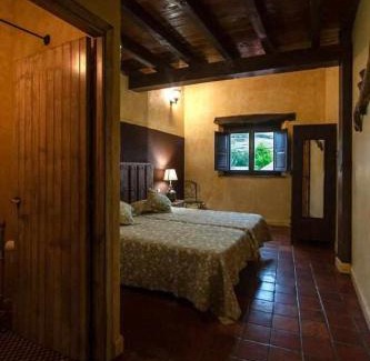 Triollo Ski Chalet | Pet-Friendly Retreat at Casa Rural La Corva - Rated 9.5/10
