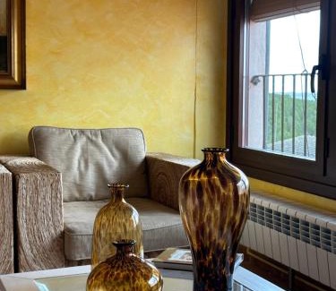 Lerin House | Relaxing Getaway at Casa Rural La Cuca with Spa & Hot Tub
