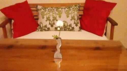 Malpartida de Caceres House | Discover Casa Rural "La Posada de María" with Delightful Amenities