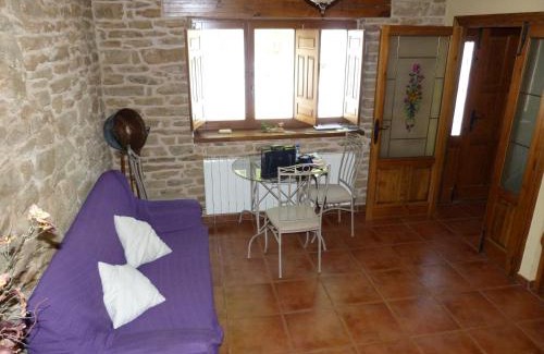 Trabanca House | Exceptional Casa Rural La Fuente: Pet & Child Friendly Retreat