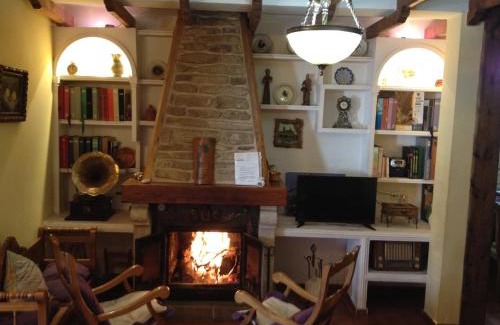 Trabanca House | Exceptional Casa Rural La Fuente: Pet & Child Friendly Retreat