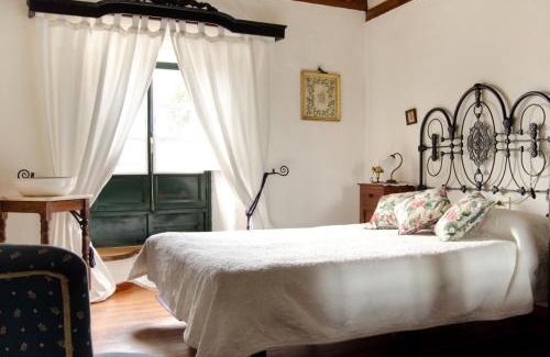 Los Realejos House | Child-Friendly Retreat at Casa Rural La Gañanía - Rated 9.4