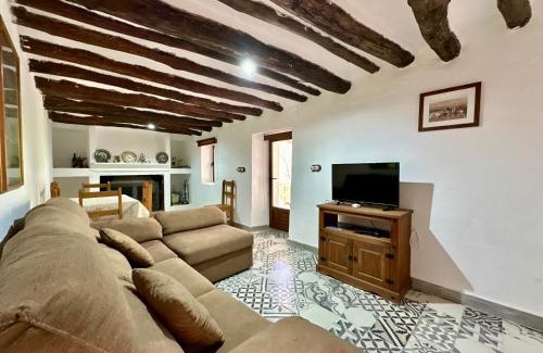 Sierro Ski Chalet | Pet-Friendly Retreat at Casa Rural La Hidalga – Family Haven