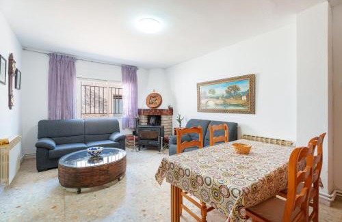 Camporrobles House | Discover Casa Rural La Luna: Family-Friendly Getaway