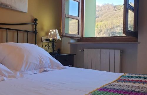 Limes House | Exceptional Casa Rural La Pumarada de Limés with Breakfast