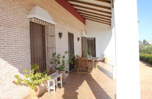 La Carlota House | Discover Casa Rural la Serrana: Family-Friendly Retreat