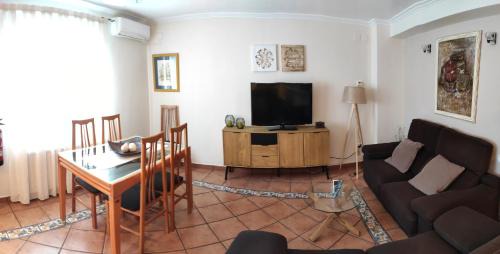 Villora House | Discover Casa Rural La Tejeria: Pet & Child Friendly Retreat