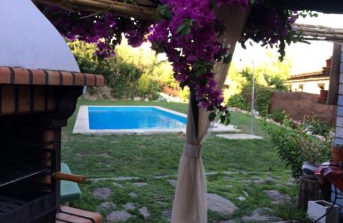 Rebollar House | Relax at Casa Rural Las Gamellas with Oceanfront Perks