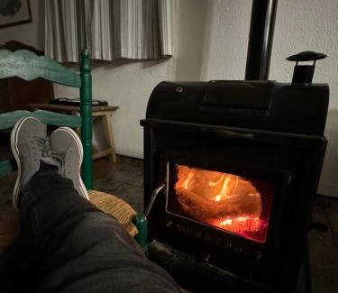Fondon Ski Chalet | Pet-Friendly Escape at Casa Rural Los Caleros - Rated 9.2/10