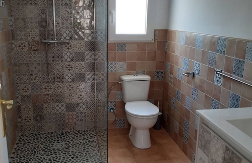 Santa Maria de Nieva Apartment | Relax at Casa Rural Los Tres Amigos - Family-Friendly Retreat