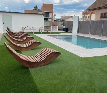 Deltebre House | Pet-Friendly Escape at Casa Rural Maño - Rated 9.5/10