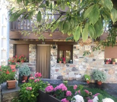Fontoria House | Discover Casa Rural Magdalena - Family-Friendly Retreat