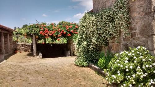 Salvaterra de Mino House | Family-Friendly Retreat at Casa Rural Maria Bargiela