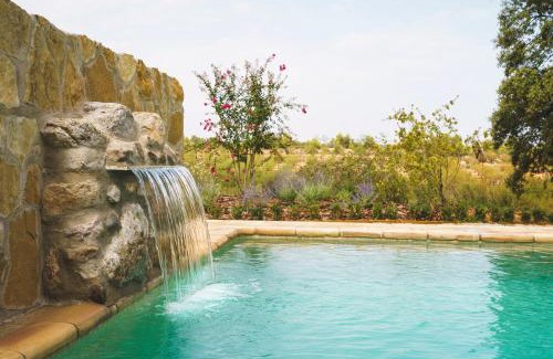 Horta de Sant Joan House | Perfect Retreat: Casa rural Mas del Serranet with Ocean Views
