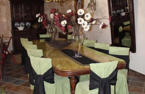 Corral de Almaguer Hotel | Family-Friendly Getaway at Casa Rural Mendoza - Rated 9.4