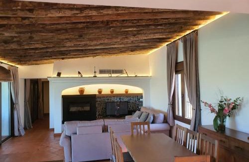 Olivenza House | Inviting Holiday Homes in Olivenza with Ocean Views