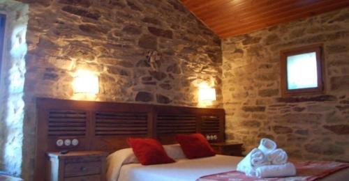 Santiago de Compostela House | Ideal Stay at Casa Rural Osvilares with Ocean Views