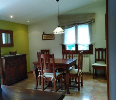 Broto Apartment | Pet-Friendly Retreat at Casa Rural O´LIENO - 9.3/10 Rated!