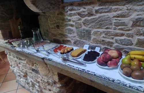 Freires House | Eco-Friendly Comfort at Casa Rural O Vilar with Ocean View