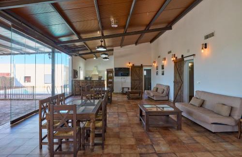 La Carlota House | Discover Casa Rural Olivar de la Marquesa: Pet-Friendly Retreat
