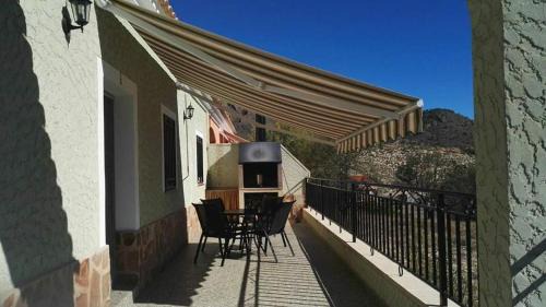 Elche De La Sierra House | Relax at Casa Rural Puente Del Segura - 4-Star Retreat