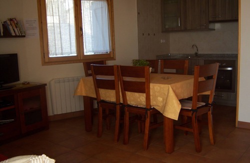 Sort Cottage | Pet-Friendly Casa Rural Rogel for 7 in the Pyrenees