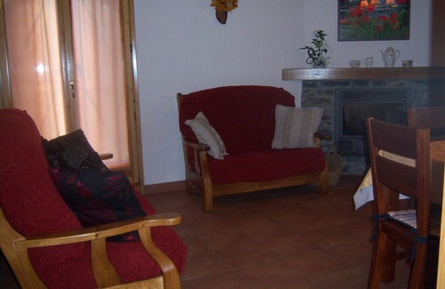 Sort Cottage | Pet-Friendly Casa Rural Rogel for 7 in the Pyrenees