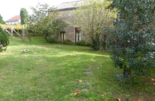 As Mirans House | Experience Casa Rural S.xvii: Spa & Family-Friendly Retreat