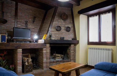 Irurita Apartment | Pet-Friendly Retreat at Casa Rural Senperenea I Landetxea