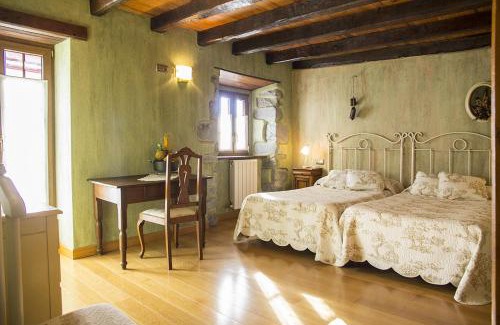 Villanueva de Aezcoa House | Pet Friendly Retreat at Casa rural Txikirrin III