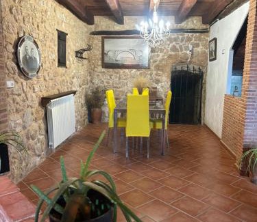 Escorihuela House | Pet-Friendly LA DESHILLA: 10/10 Rated Family Retreat