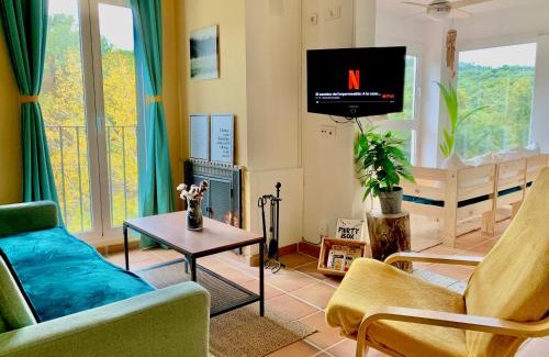 Aracena House | Pet-Friendly Casa Rural Una Ventana a la Montaña - Rated 9/10