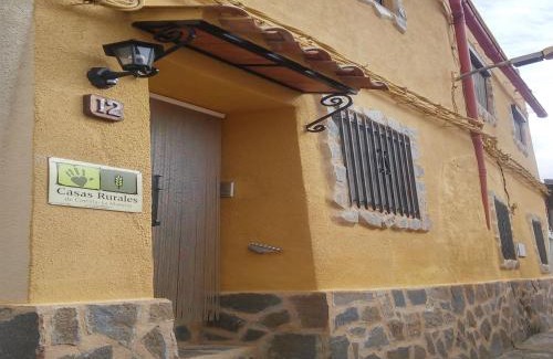 Enguidanos House | Relaxing Stay at Casa Rural Valle del Cabriel with Ocean Views