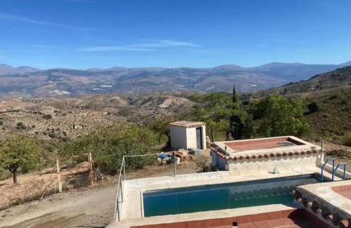 Murtas Ski Chalet | Relax at Casa Rural Veleta with Pool & BBQ in Granada