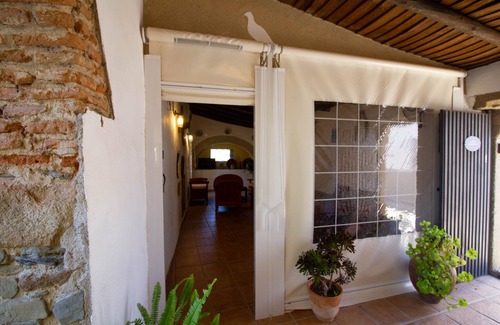 Botija Cottage | Idyllic Villa Vieja del Tamuja: Perfect for 6 Guests