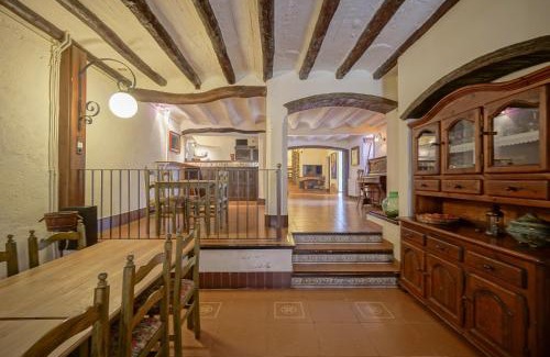 Almoster House | Pet-Friendly Getaway at Casa Rustíca Cal Mian - 4 Stars