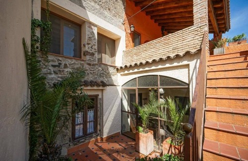 Almoster House | Discover Casa Rustíca Cal Mian for Your Next Getaway