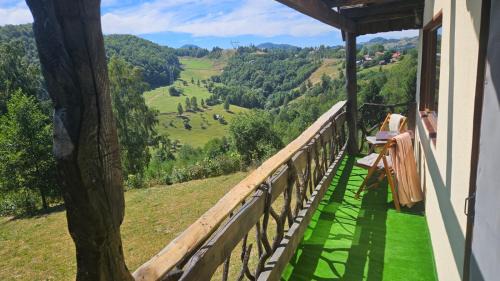 Moieciu Cabin | Casa Rustica: Guest Rated 9.9 with Breakfast Included