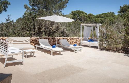 Formentera Villa | Experience Casa Rustick: Pet-Friendly Oceanfront Retreat