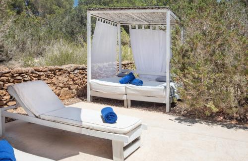 Formentera Villa | Experience Casa Rustick: Pet-Friendly Oceanfront Retreat